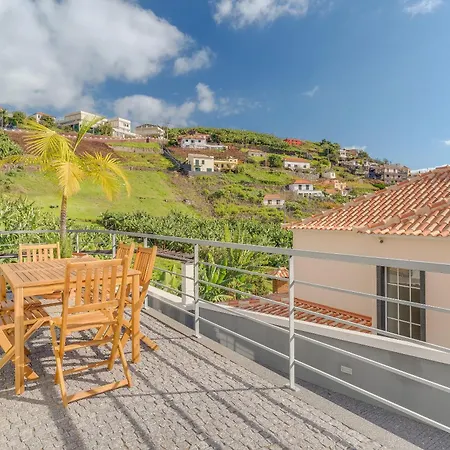 Countryside Charm By Hr Madeira Villa