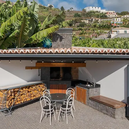Villa Countryside Charm By Hr Madeira Câmara de Lobos