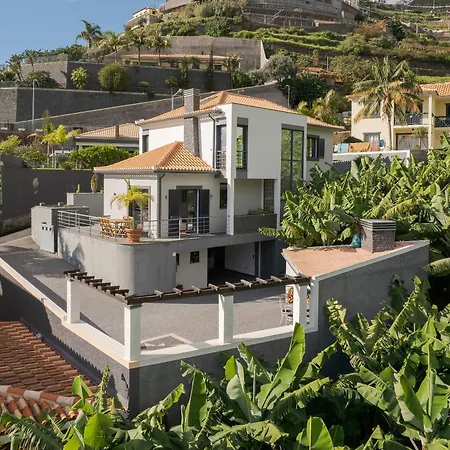 فيلة Countryside Charm By Hr Madeira